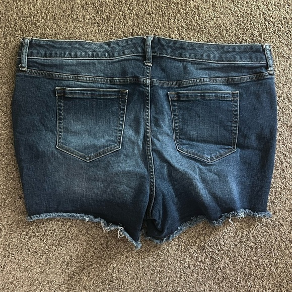 Torrid jean shorts *20* - Picture 1 of 3